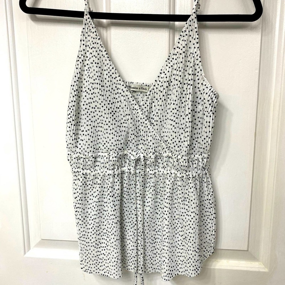 Abercrombie white silky tank with black dots, S